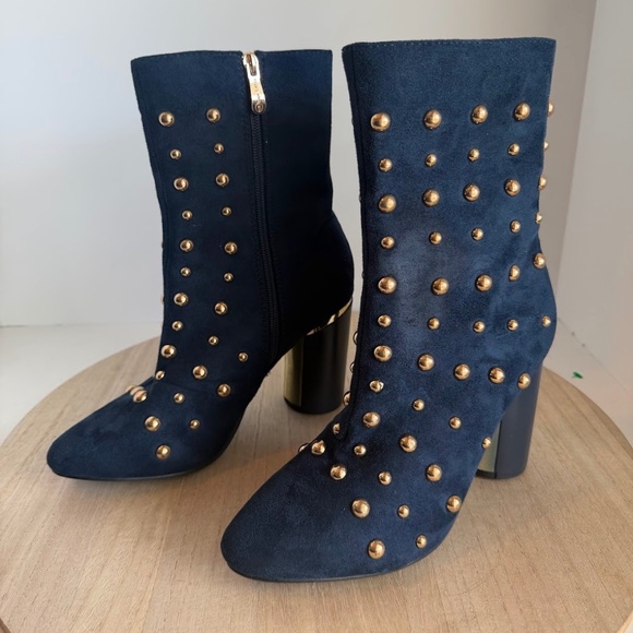 Women’s Navy Blue Studded Block Heel Ankle Boots Size 9 – ADIRA Gold Detail - Picture 1 of 8